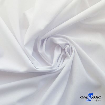 Ткань сорочечная Илер 100%полиэстр, 120 г/м2 ш.150 см, цв.белый - купить в Хабаровске. Цена 290.24 руб.